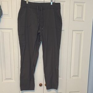 Columbia Women's grey pant